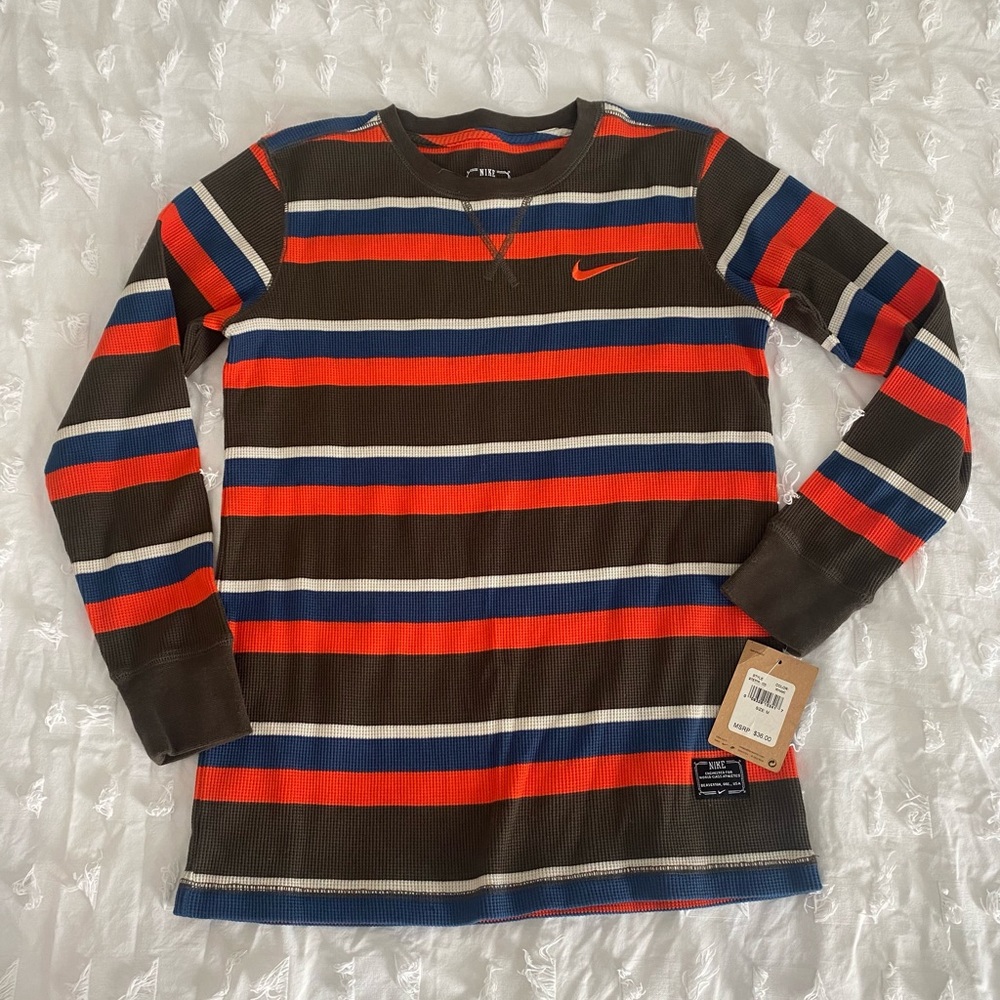 Nike thermal knit long sleeve T, size M (10/12)